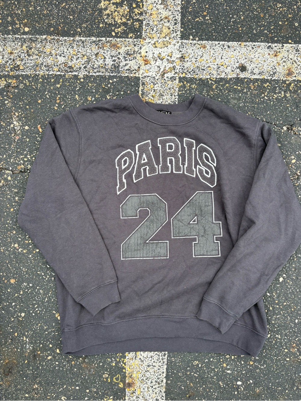 Paris 24 Graphic Crewneck Sweatshirt - Charcoal